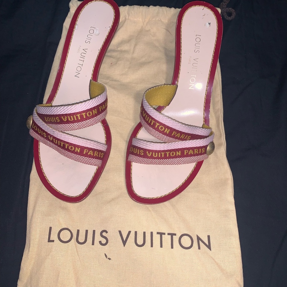 Women’s Louis Vuitton Pumps